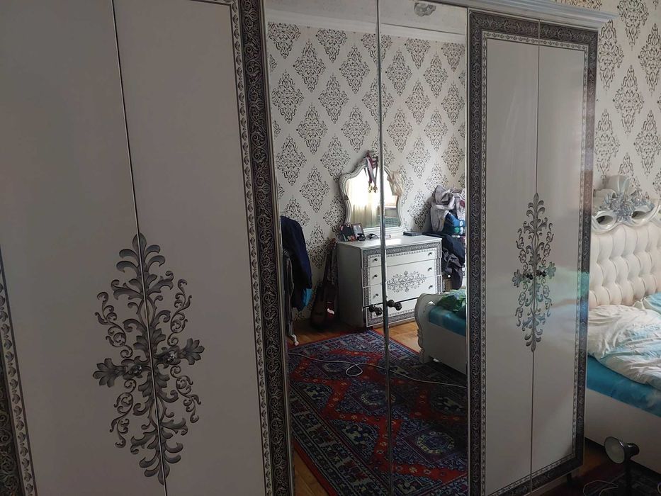 Спальный гарнитур