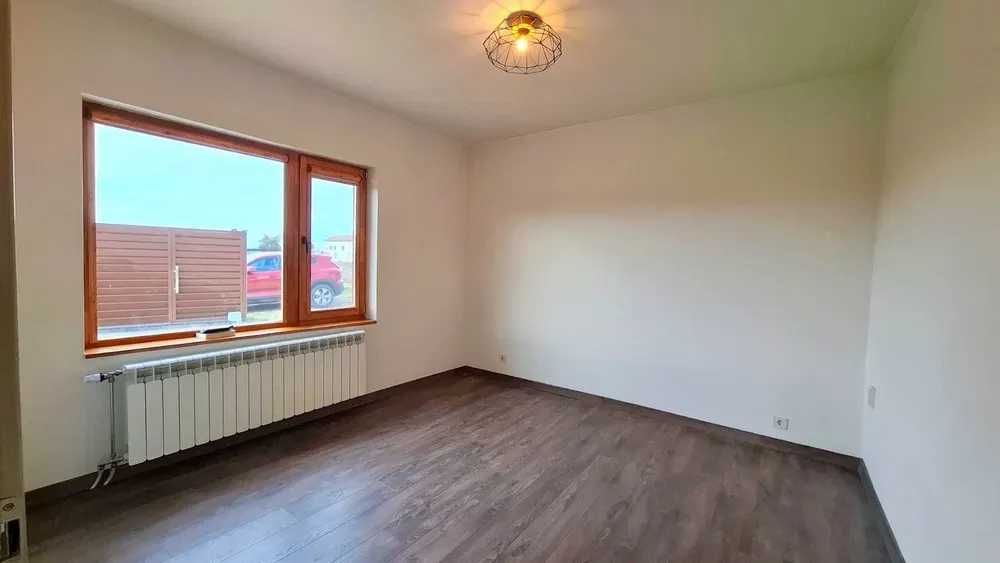 Двуетажна къща в Скутаре с гараж