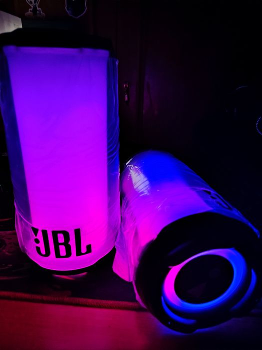 Boxa Portabila JBL Pulse 5 Sunet 360 si Spectacol de Lumini LED Noua
