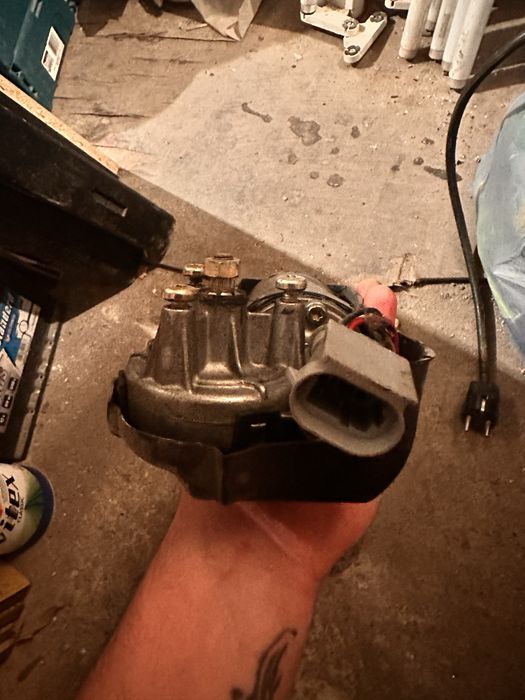 Моторче за чистачка