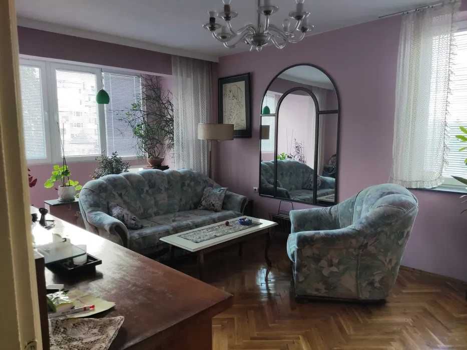 Дава се под наем Двустаен апартамент в София, Красно село - 65 кв.м за 450 € - Снимка #2