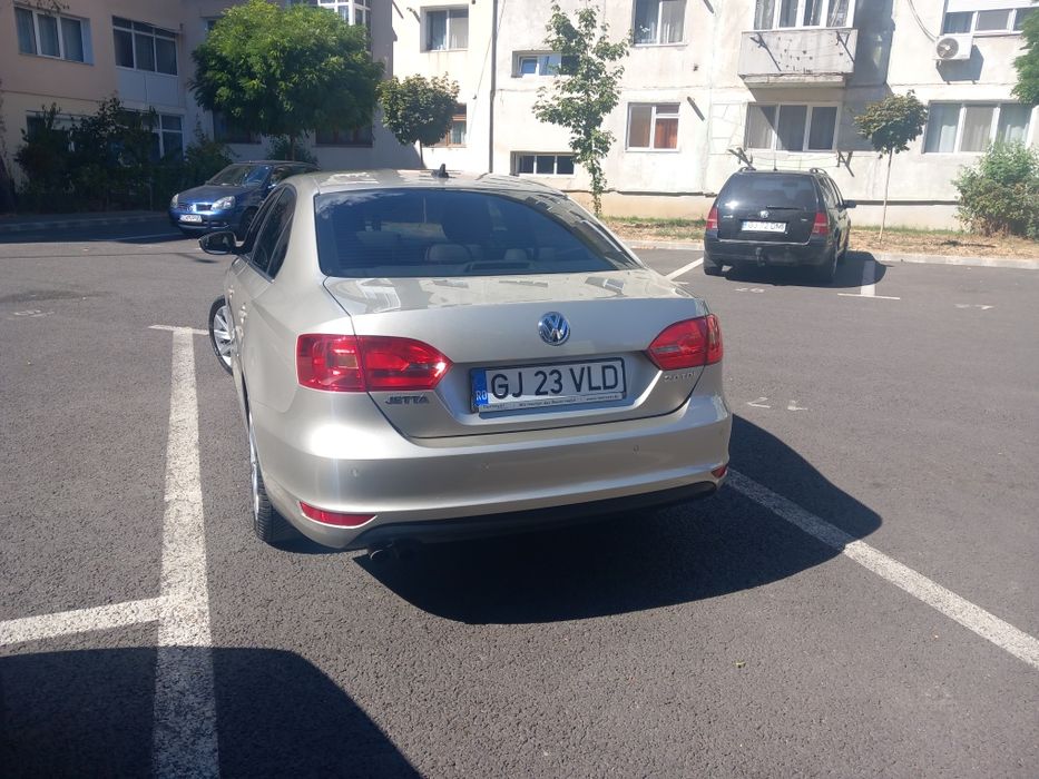 VOLKSWAGEN Jetta 2012 — imagine 4