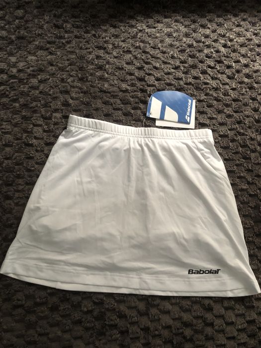 Продавам тенис пола Babolat