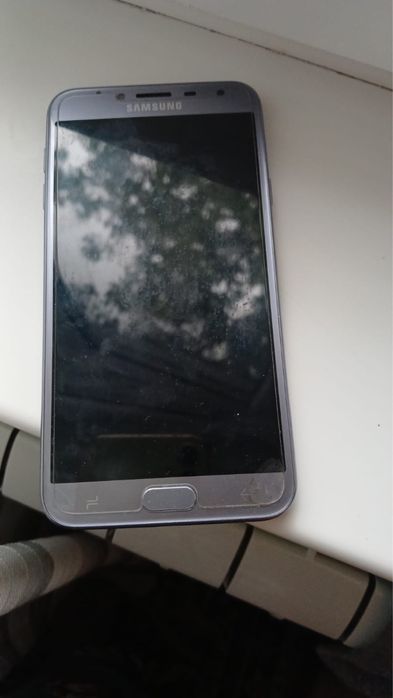 Продам самсунг galaxy J4