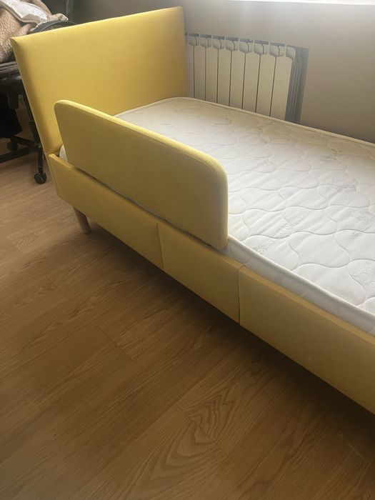 Кроватка детская с матрасом