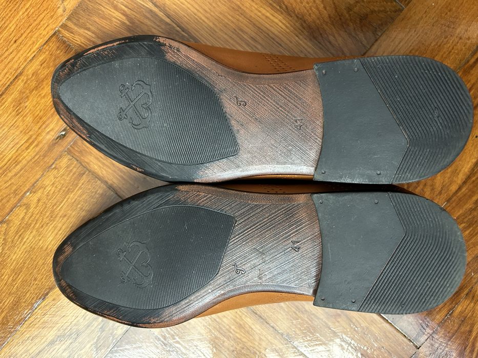 Pantofi din piele