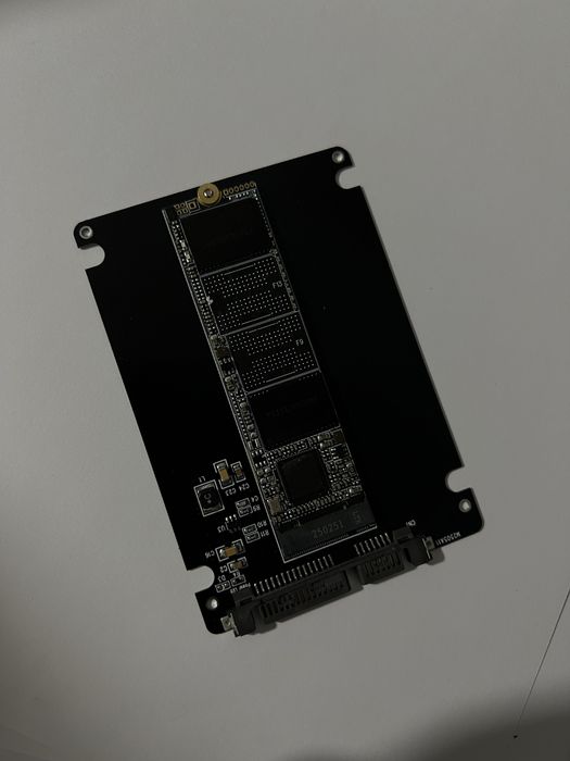 SATA M2 накопитель, абсолютно новый