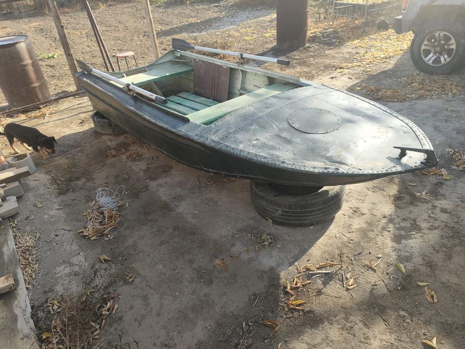 Лодка дюралеминевая