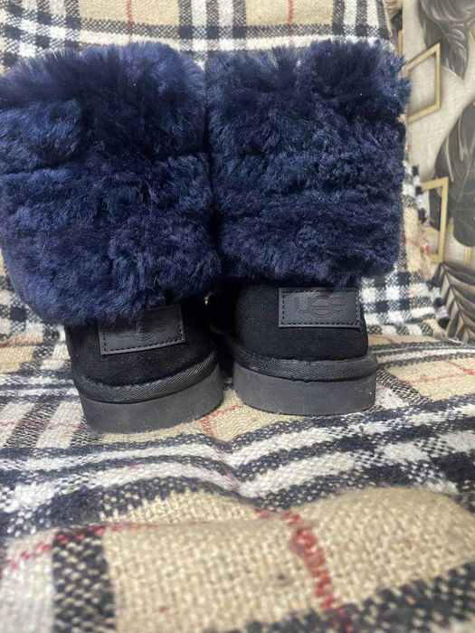 Продам угги женские