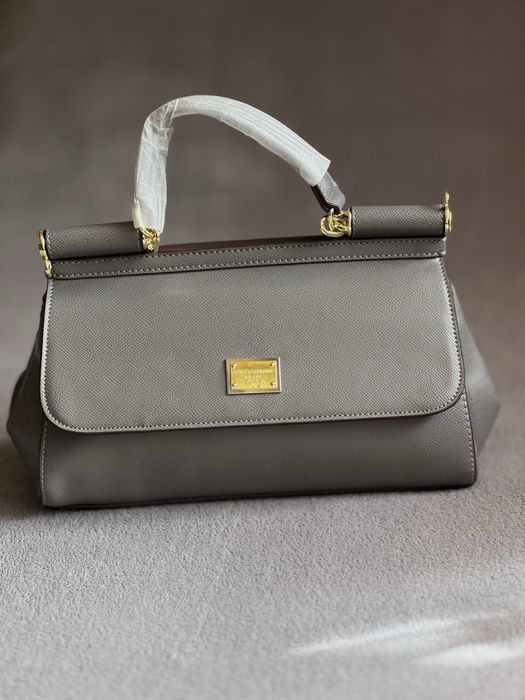 D&G Дамска сива чанта естествена кожа