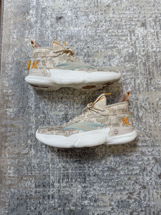 Баскетбольные кроссовки