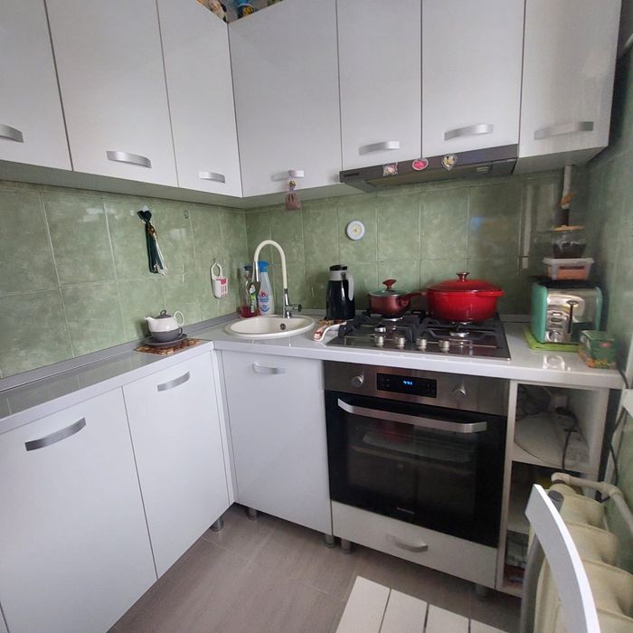 Garsoniera utilata si mobilata