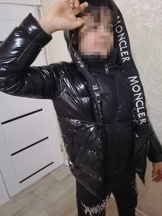 Куртка тёплая на 9-10летт