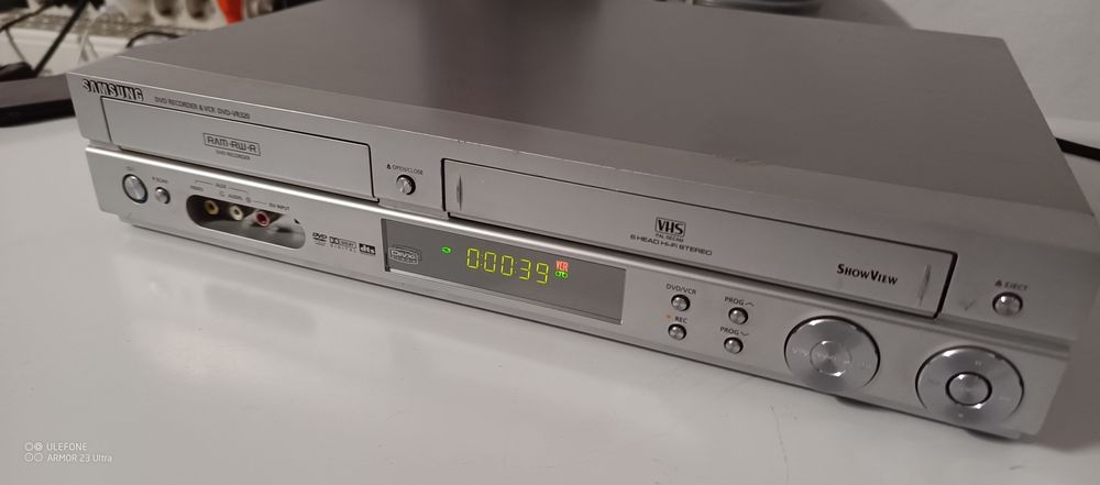 Samsung combo DVD RECORDER- VHS