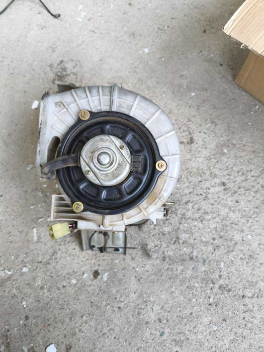 Радиатор и моторчик печки сузуки витара эскудо