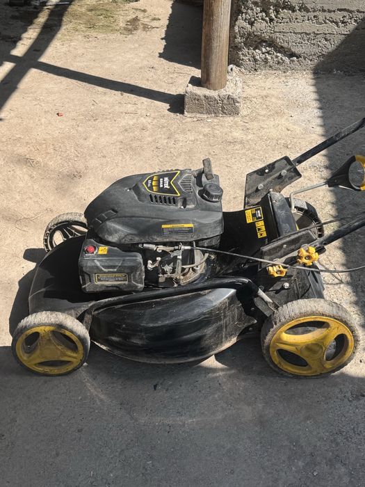 Газоный косилка