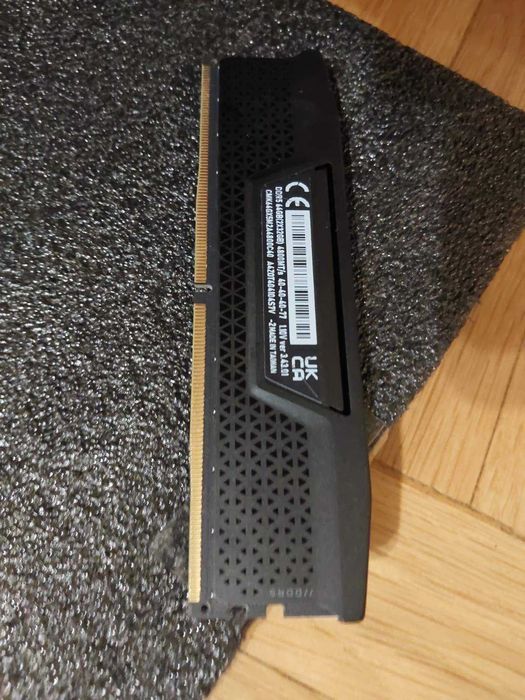 32GB 4800MT/s CL40 - Corsair Vengance DDR5