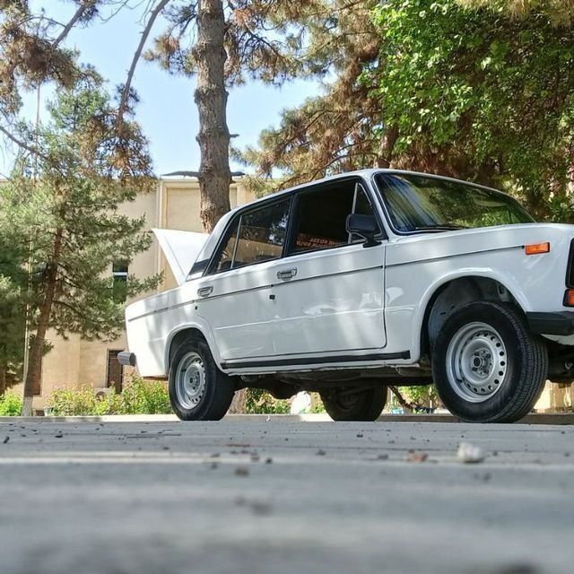 Vaz 2106 sotiladi