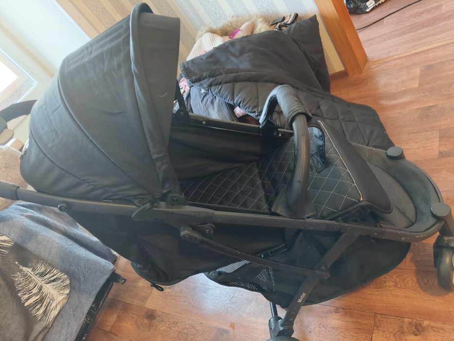 Продам детскую коляску