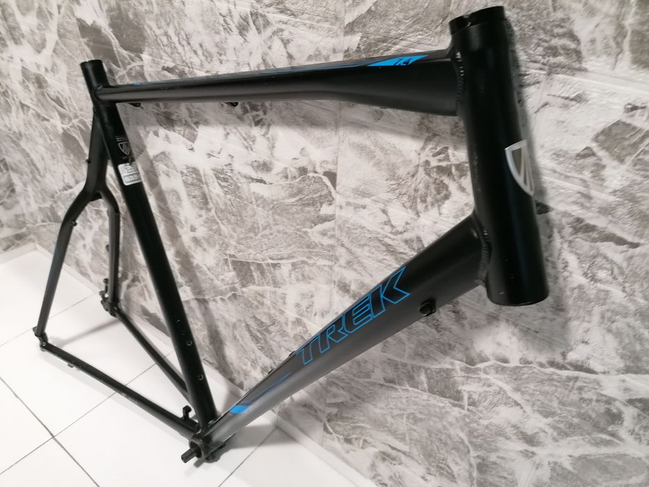 TREK  XXL  шосейна - гравел  рамка