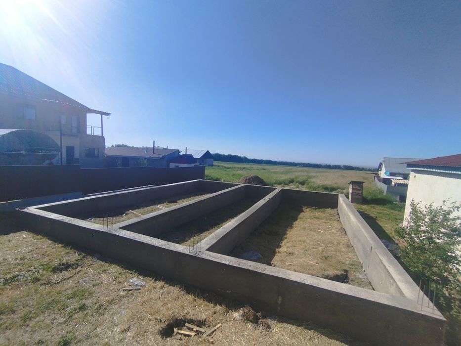 Заливаем фундамент со своей опалубки