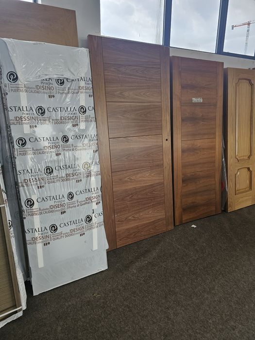 Разпродажба Крила за врати без каси внос от Испания