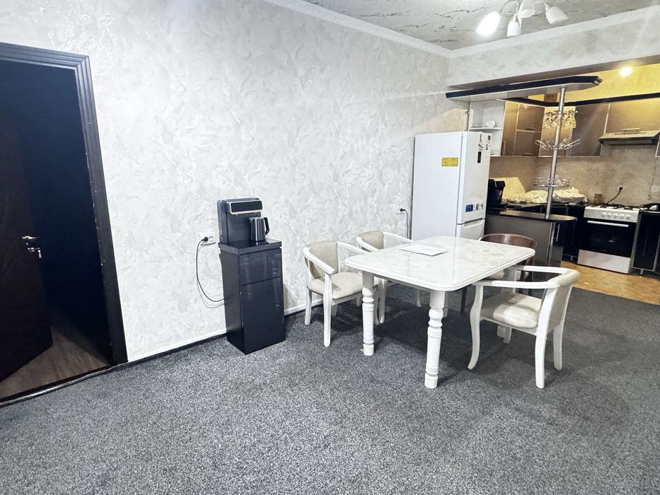 Уй ижарага берилади. Галаба хох кучаси йулги устида. Ориентир MAXIMUM