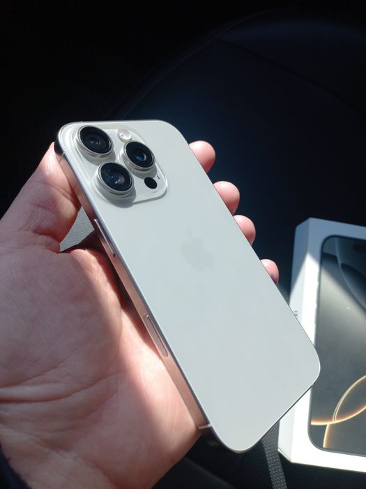 Iphone 16 pro 128 holati alo darajada imeykadan o'tgan xamma joyi ishl