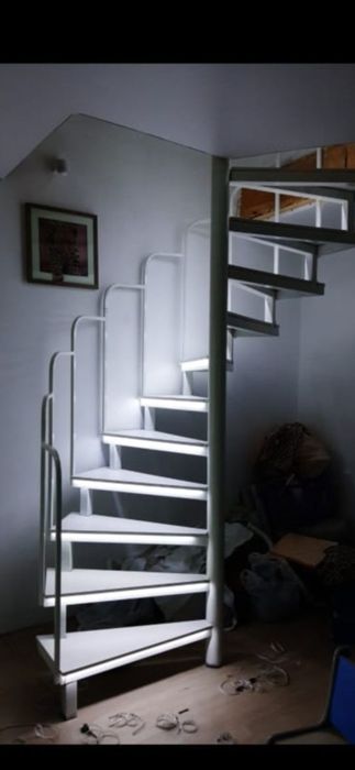 Лестница винтовая