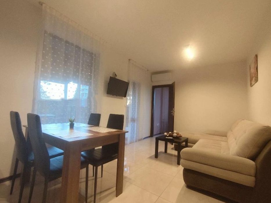 Дава се под наем Двустаен апартамент в София, Надежда 2 - 75 кв.м за 650 € - Снимка #2