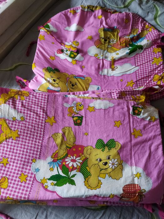 Бортики в кроватку