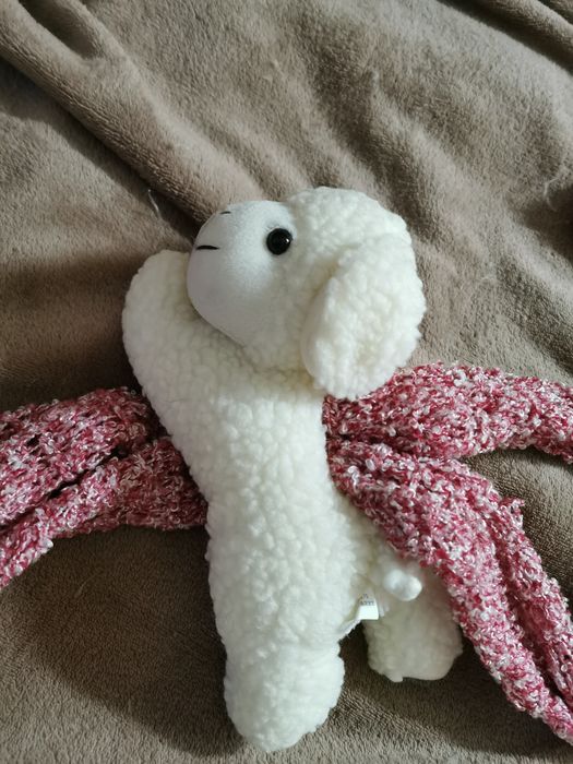 Плюшено агне за шал