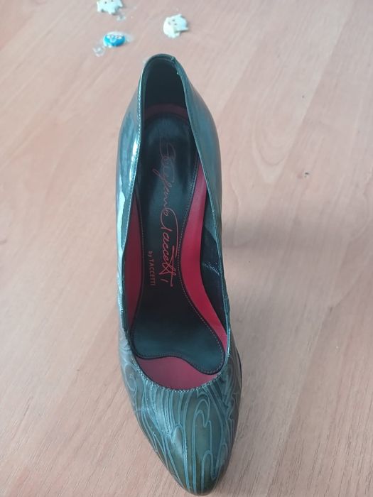 Туфли женские. Производство Италия. Кожаные. 37 размер