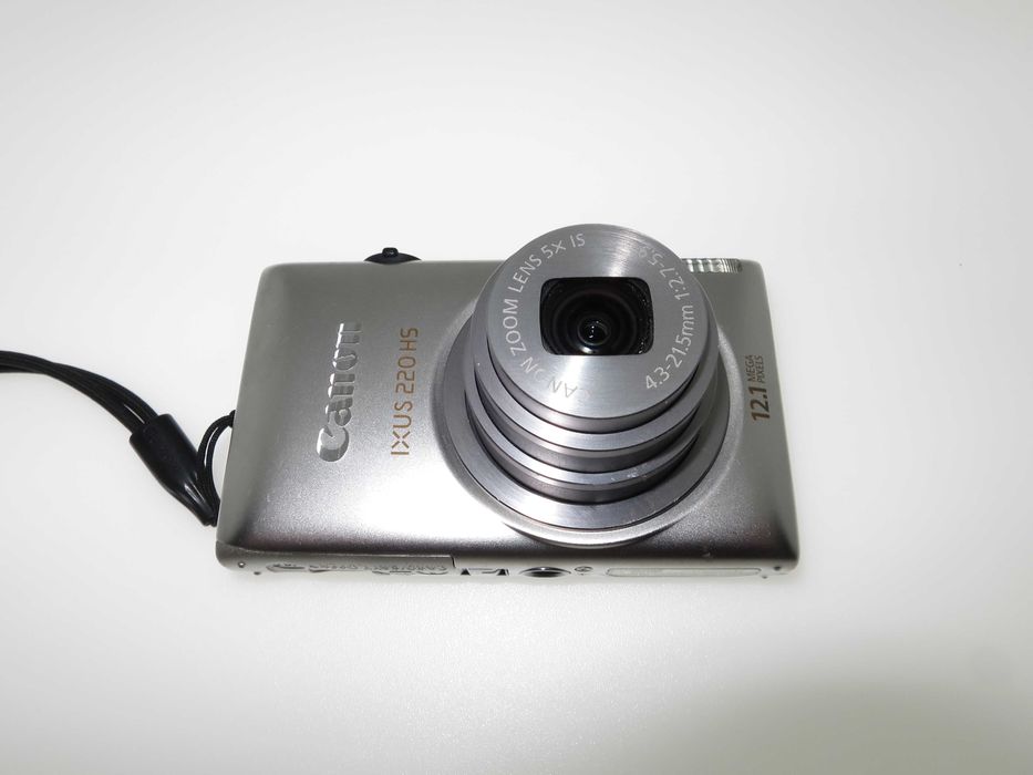 Canon IXUS 220 HS стилен качествен ултра компактен фотоапарат FULL-HD