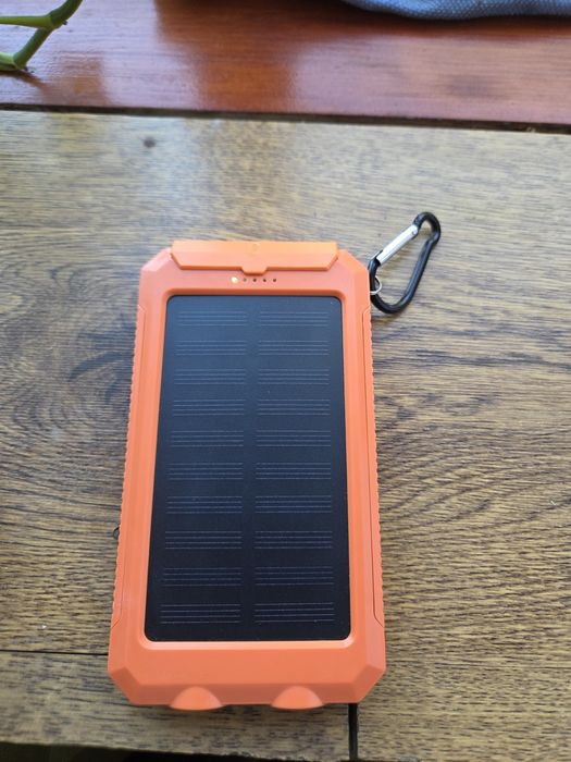 Baterie externă solară