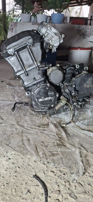 Двигатель Kawasaki zzr1100