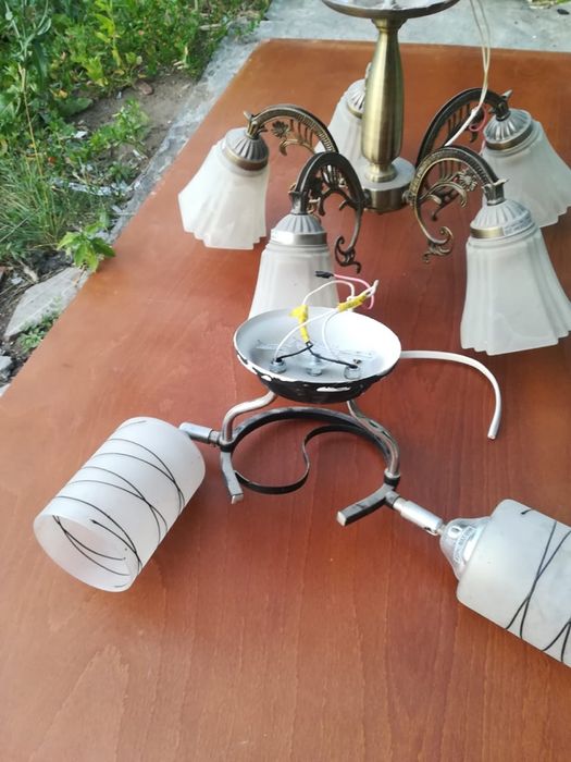 Продам два люстра за 6000тг