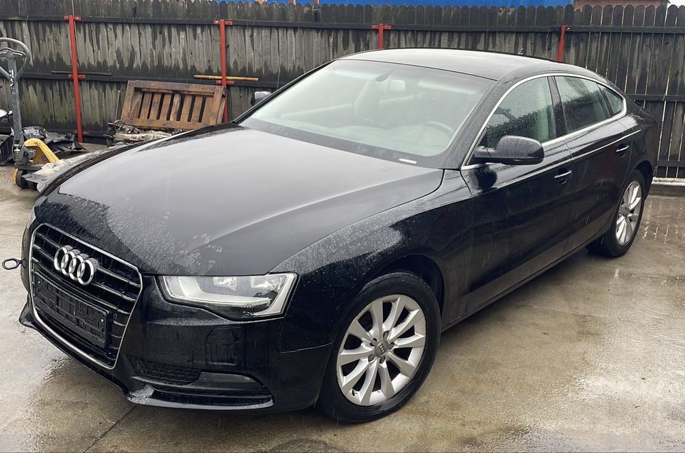 Far stanga / dreapta halogen Audi A5 / europa / complet