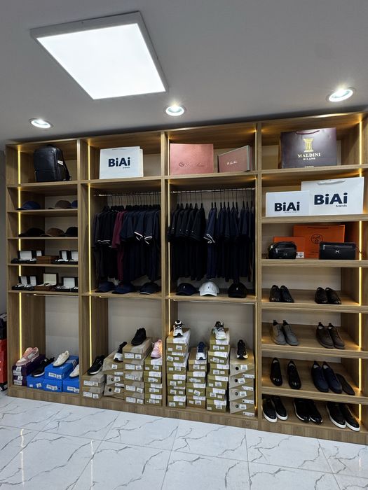 Киім магазинге мебель сатылады