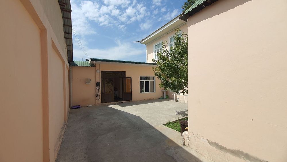 Uy sotiladi srochna naxtga