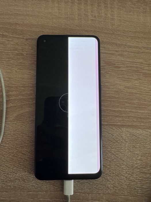 Продам Oppo A 74 с сломанным дисплеем.