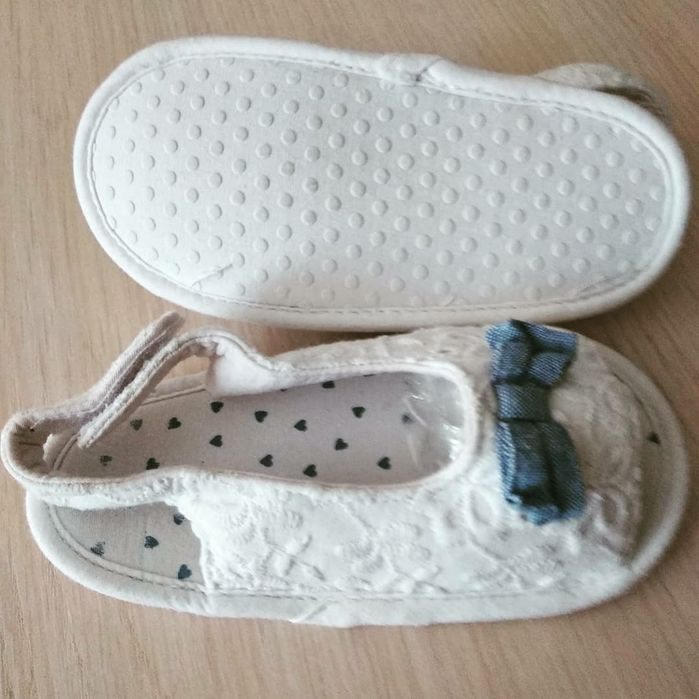 Детская разная обувь