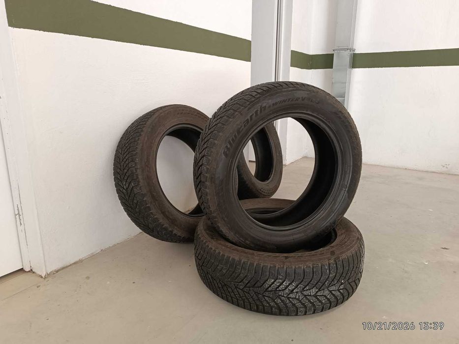 4 бр. ЗИМНИ гуми Yokohama BluEarth Winter V905 225/60 R18 100H