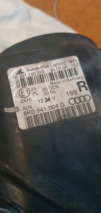 Far Audi a4 b8 Stanga  Dreapta bi-xenon led Complet