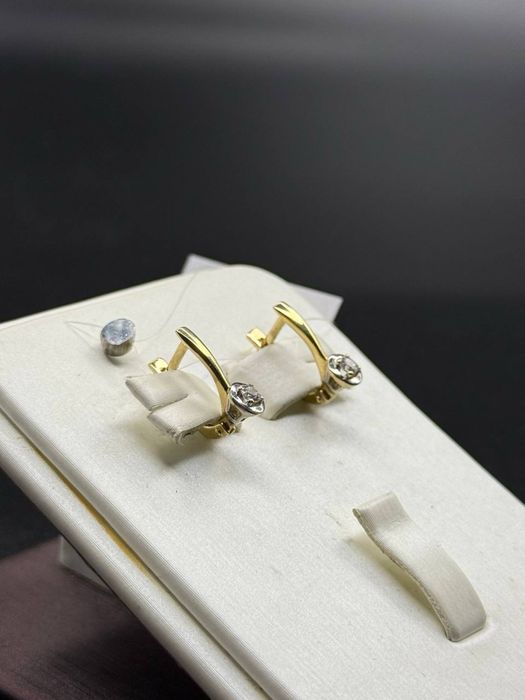 Золото 585  Серьги Масса: 1,62