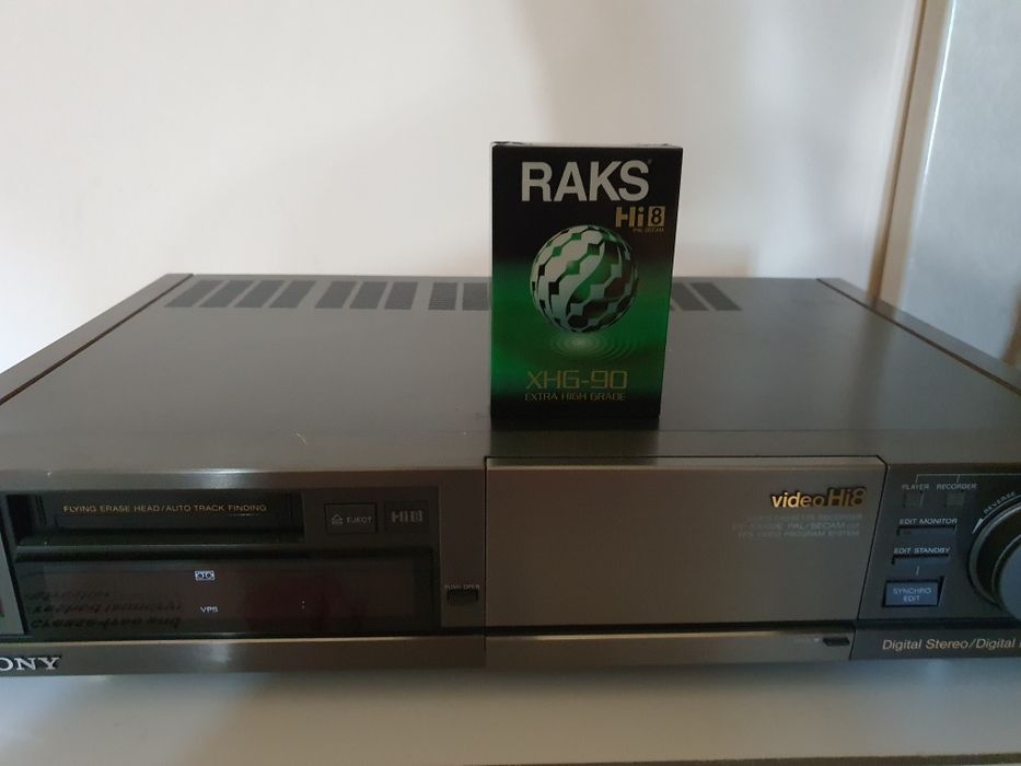 Sony-EV-S1000E i8