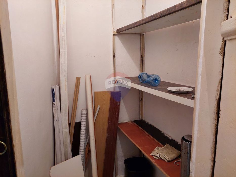 Дава се под наем Офис в Варна, Център - 75 кв.м за 700 € - Снимка #8