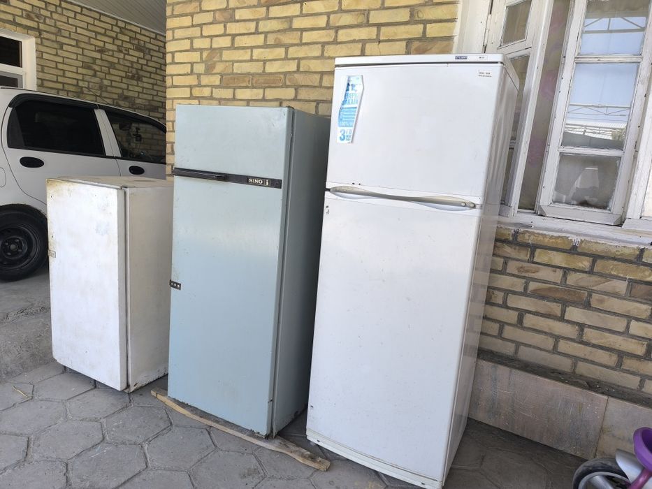 Холодильники продается