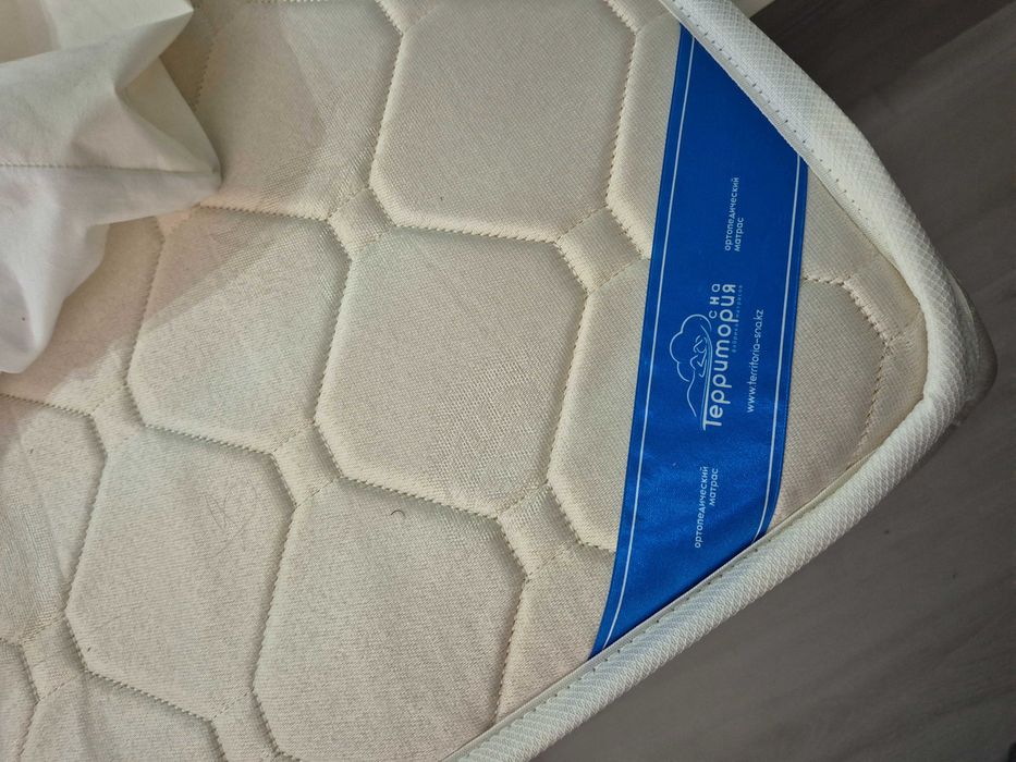 Гарнитур спальный