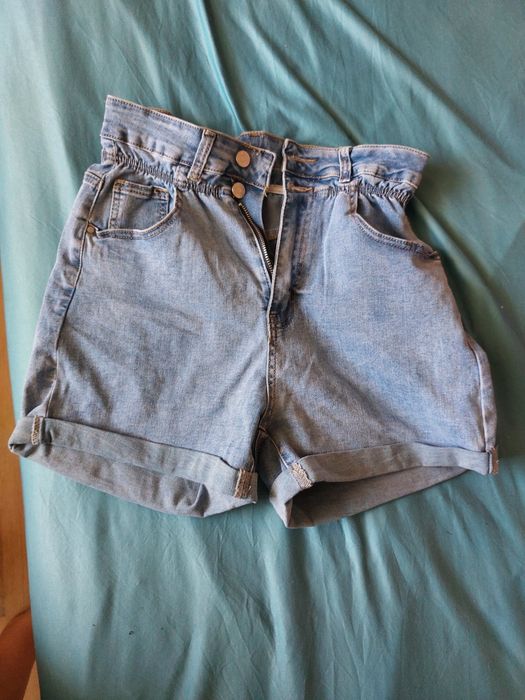 Дамски къси гащи